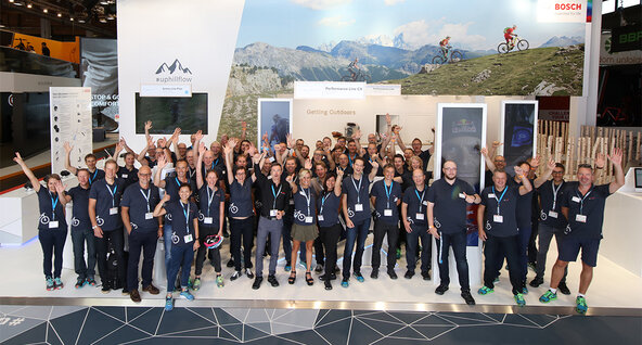 Gruppenfoto von Mitarbeiterinnen und Mitarbeitern von Bosch eBike Systems